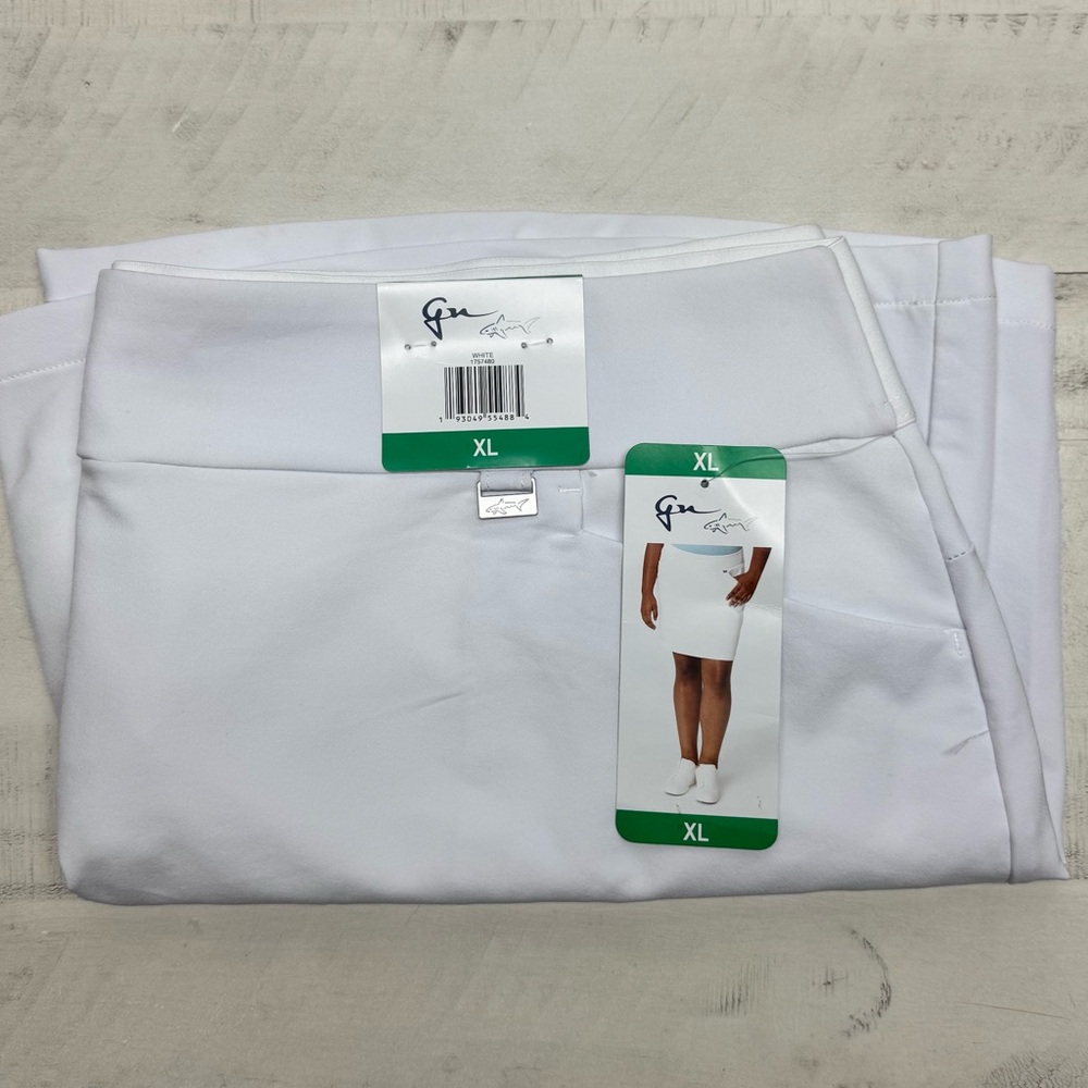 Greg Norman Womens Skorts new with tags